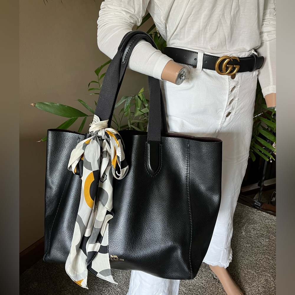 Coach Pebbled Leather Rare Tote Bag w/ Vintage Scarf